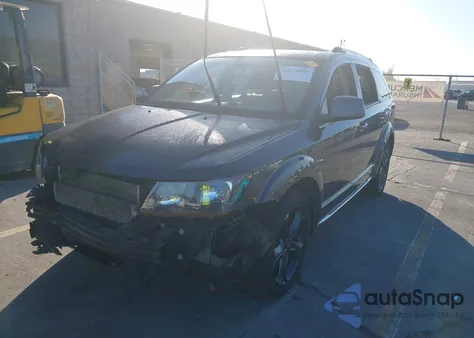 2018 Dodge Journey Crossroad из США, поврежденный, VIN 3C4PDCGGXJT475747